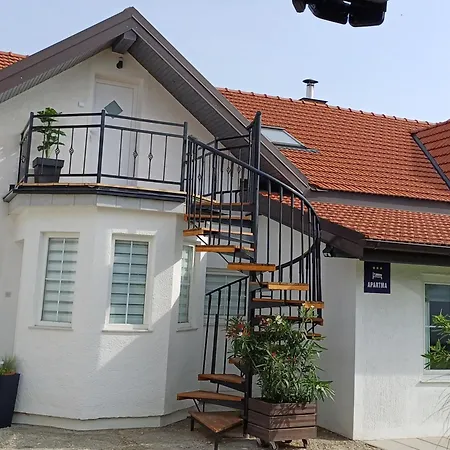 Apartma Apartma Spela